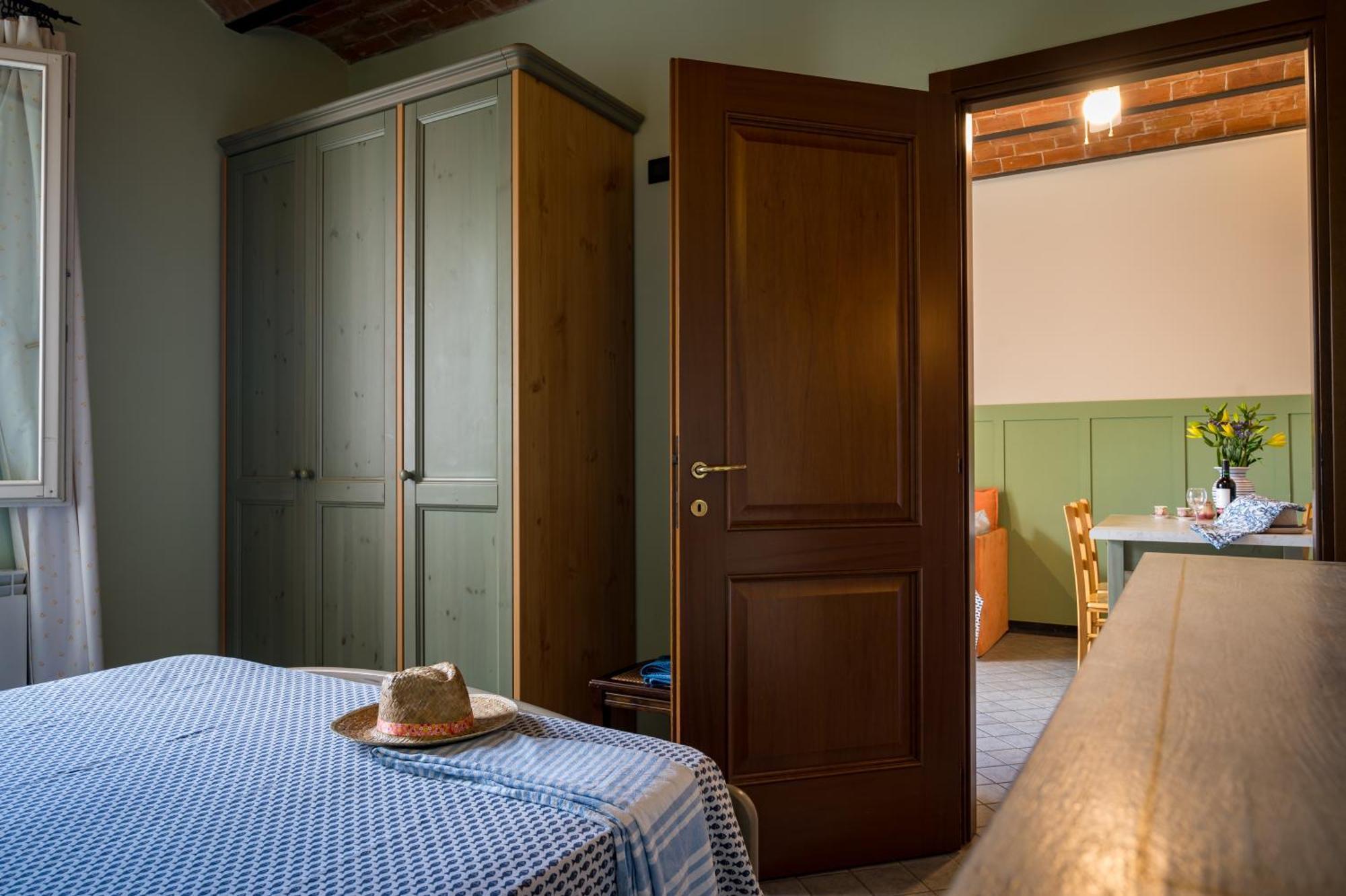 Agriturismo San Michele Di Danio Giovanni Дольчедо Экстерьер фото