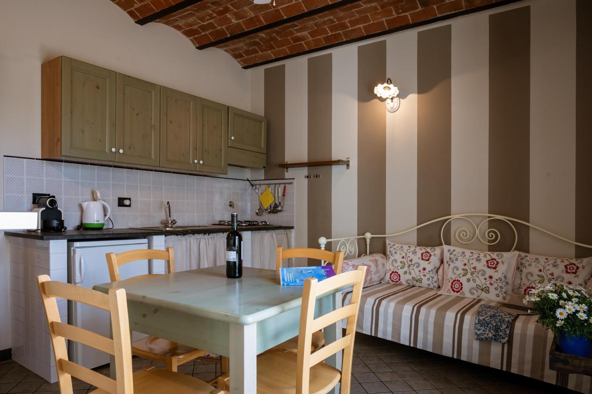 Agriturismo San Michele Di Danio Giovanni Дольчедо Экстерьер фото