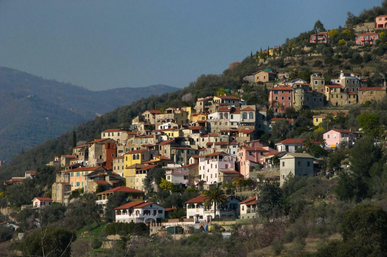 Agriturismo San Michele Di Danio Giovanni Дольчедо Экстерьер фото